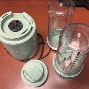 Bella Mint Green Blender Set with 2 Clear Bottles